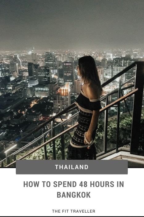 WEEKEND in Bangkok .